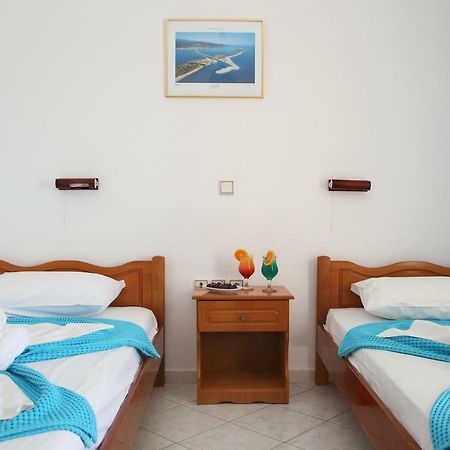 Theocharis Bros - Studios Apartments Áyios Nikítas Exterior foto