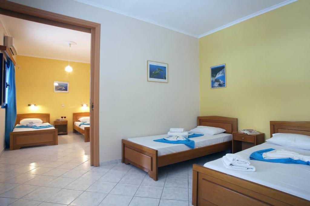 Theocharis Bros - Studios Apartments Áyios Nikítas Exterior foto