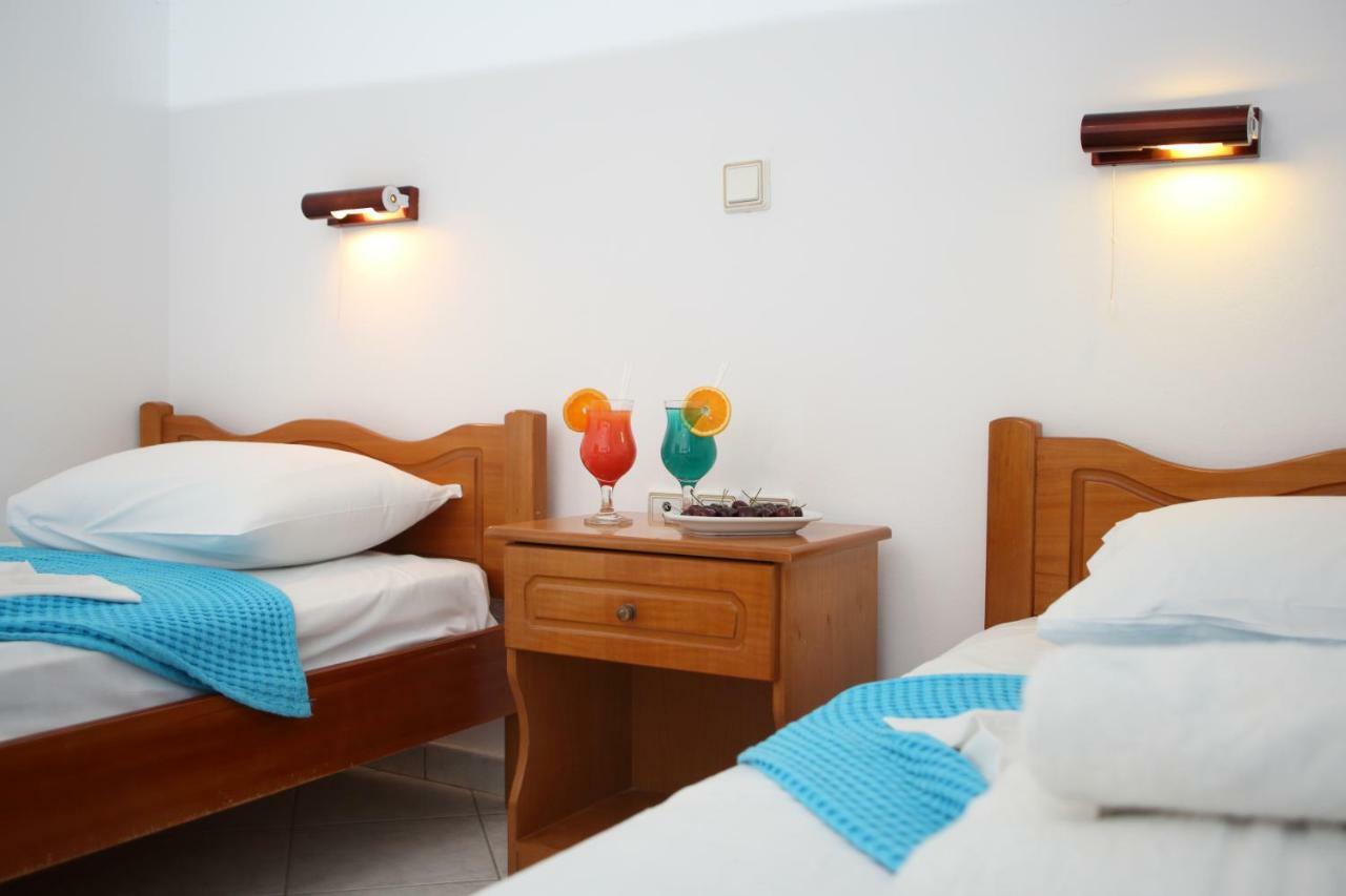 Theocharis Bros - Studios Apartments Áyios Nikítas Exterior foto