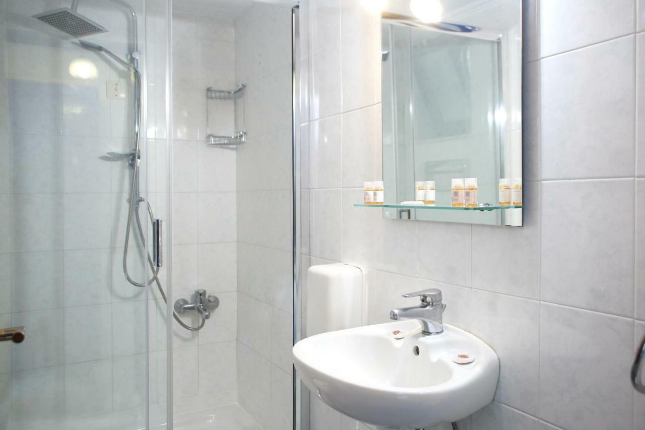 Theocharis Bros - Studios Apartments Áyios Nikítas Exterior foto